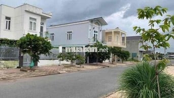Tôi chính chủ cần bán gấp lô 105m2, giá 2tỷ, tại KDC An Thuận, sổ sẵn