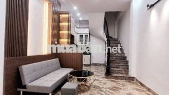 🏠NHỈNH 7 TỶ - 30M2 - NHÀ DÂN XÂY 5 TẦNG - TT ĐỐNG ĐA - 1 NHÀ RA Ô TÔ