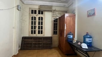 Cho thuê nhà nguyên căn 5 tầng tại Linh Quang, Văn Chương,Đống Đa