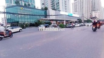 Tôi cần bán nhà mặt phố Xuân Diệu Tây Hồ 4tầng full nội thất.