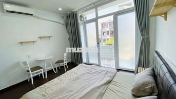 CHO THUÊ CĂN 1 PN TÁCH BẾP, FULL NỘI THẤT, BAN CÔNG, GẦN VÒNG XOAY ĐBP