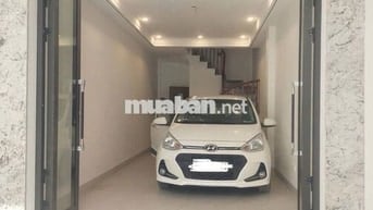 7tỷ9 có nhà hoa lâm ,lb . Kinh doanh , ô tô vào nhà