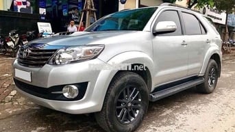 Fortuner 2016 máy dầu số sàn, màu bạc