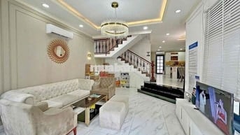 Biệt Thự Full Nội Thất Có Hồ Bơi
