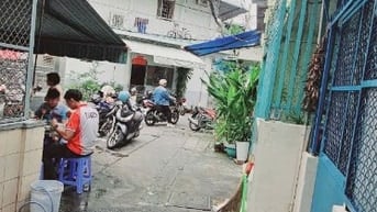 Hoa hồng 50 triệu Bán nhà ngay vòng xoay lê đại hành Quận 11
