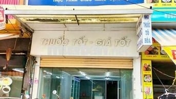 Mặt Tiền KDC Tên Lửa: Nhà 1 Lầu. Nở hậu 8 mét.
