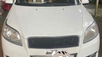 không có chỗ đậu xe cần bán oto 165tr