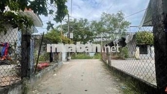 Cần bán đất kiệt Nguyễn Văn Cừ, cách đường chính 100m, oto tới đất.