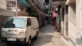 Tôi cần bán nhà 3 tầng nhà phân lô cát bộ Giáp Bát 50m ôto vào 12,7ty