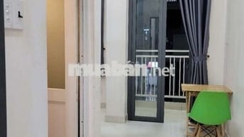 Phòng trọ Bình Thạnh có gác, ban công, cửa sổ Xô Viết Nghệ Tĩnh