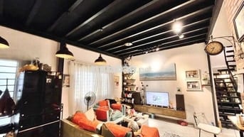 NHÀ  LẦU 3 TẦNG -NGANG 7 - DÀI 6 - HUỲNH VĂN BÁNH