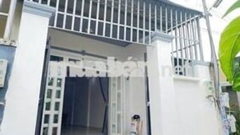 Cần bán gấp căn nhà ở 1/ Đ. Bà Điểm 3 , Hóc Môn 70m2 SHR giá 975 triệu