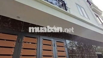 RỘNG-RẺ-ĐẸP!! Nhà 3T*38m2 ngõ nông ô tô đỗ cổng. Gần QL6. Giá 2,85 tỷ