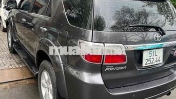 Toyota Fortuner 2010 2.7V - 138000 km