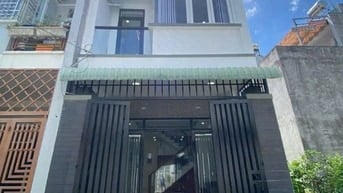 Tài chính dưới 4 Tỷ, Nhà Nguyễn Xí 72m2, 2 lầu, 4 PN. Ngay CC Thủy Lợi