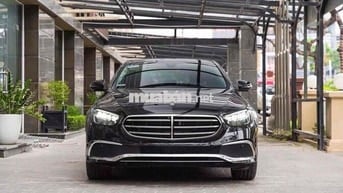 Mercedes Benz E200 Exclusive 2023 - Bank 90%