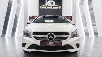 Mercedes CLA_200 model 2016 trắng nt đen rất đẹp 🎯