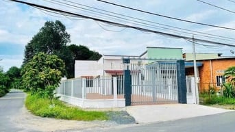 Bán gấp căn nhà cấp 4 , 2MT ở Phước Thanh , Gò Dầu 292m2 SHR giá 759tr