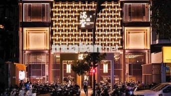 Cho thuê tòa nhà mặt tiền Hoa Mai Phú Nhuận Ngay khu Phan Xích Long.