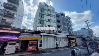 Bàn CHDV 6 tầng có Thang Máy MT Đường nhựa 20m Doi diện CV Phần Mềm QT