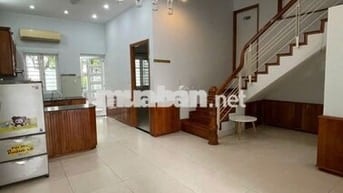 Cho thuê nhà mặt tiền Trần Thị Liền, sân vườn rộng. 6PN, giá 20 triệu