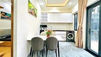 Bán nhà phố nguyên căn - đường CMT8 - P5 Tân Bình