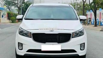 Kia Sedona 2016 2.2 DAT - 90000 km