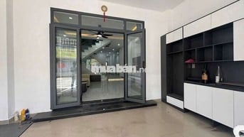 Cho thuê nhà trệt lầu 4pn 2wc Chánh Nghĩa