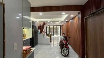 Nợ NH bán gấp nhà 1T1L Ung Văn Kiêm 58m2_990tr Gần Trg ĐH Ngoại Thương