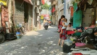 Doãn Kế Thiện 35m2*5T, ngõ thông kinh doanh, cách ô tô 30m đẹp, 9 tỷ