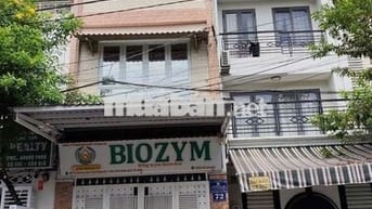 Bán gấp nhà P TTN  Q12 nhà 2 mặt tiền. DT 4 x17 .1 trệt 3 lầu 4PN 4WS