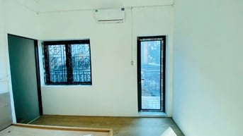 Cho thuê căn nhà 2 tầng lửng DT 60 m2, phố Trần Hưng Đạo 
