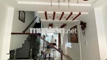 Cho thuê nhà hẻm xe hơi 244 Huỳnh Văn Bánh, dt: 4x18m 2L 4p 3wc giá 17