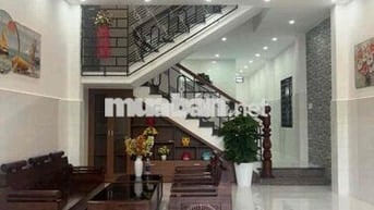 Bán nhà 3 tầng Hoàng Sâm- Hoà Xuân full nội thất