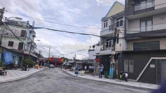 BÁN ĐẤT SAU LƯNG CHỢ QUI ĐỨC - GIÁ 1TỶ BỚT LỘC - 100M2 - SỔ HỒNG RIÊNG