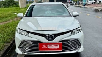 Camry 2019 2.5Q Nhập thái - 99.890 km - Còn Giảm
