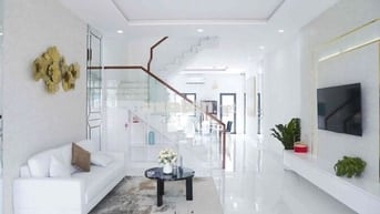 VỢ CHỒNG TÔI CẦN BÁN GẤP CĂN NHÀ MẶT TIỀN ĐƯỜNG QUỐC LỘ 13, 78m2 TPHCM