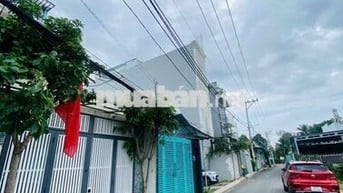 HÀNG THƠM GIÁ TỐT ĐẤT MẶT TIỀN  XD TỰ DO NGAY PHẠM VĂN ĐỒNG