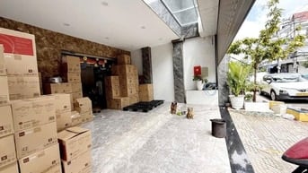 MẶT TIỀN NGAY " PHAN XÍCH LONG " 160m2 ( 8x20m ) TIỆN XÂY CHDV, VP
