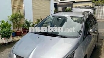 Bán xe Mitsubishi Grandis 2006 màu bạc,