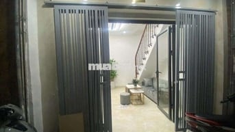 BÁN NHÀ PHỐ NGUYỄN CAO , NGÕ THÔNG , KINH DOANH NHỎ , NGÕ 3 GÁC ĐỖ CỬA