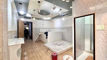 10p qua Q5 Siêu rộng, mới 100%, Full nội thất mới cứng, Thang máy