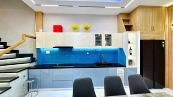 Nhà HXH Hoàng Văn Thụ, Phú Nhuận. DT 4x15m, 4 tầng