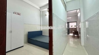 CHO THUÊ CĂN HỘ 1PN TÁCH BẾP FULL NT GẦN CV LÀNG HOA NGUYỄN VĂN KHỐI.