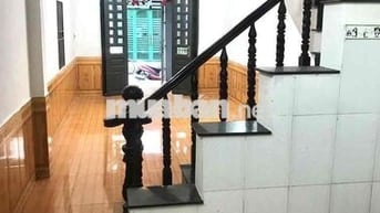 Cho thuê nhà lầu trệt có 3 phòng nằm bên Trường Học Lê Quý Đôn - Dĩ An