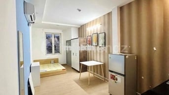 Căn hộ mini Full nội thất Thang máy gần cầu Nguyễn Văn Cừ mặt tiền