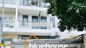 NHÀ ĐƯỜNG BA VÌ DIỆN TÍCH: 4,5X20M TRỆT 3 LẦU CHO THUÊ