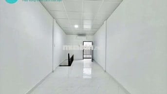 Cho thuê nhà nguyên căn 1 trệt 1 lầu siêu rộng ở quốc lộ 13