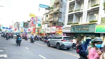 BÁN NHÀ MẶT TIÊN KHU VỰC KINH DOANH SẦM UẤT