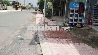 Cần cho thuê nhà mặt tiền đường 835B